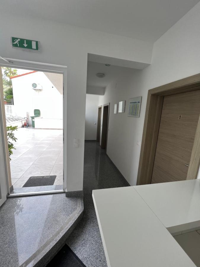 פודסטראנה Apartments King מראה חיצוני תמונה