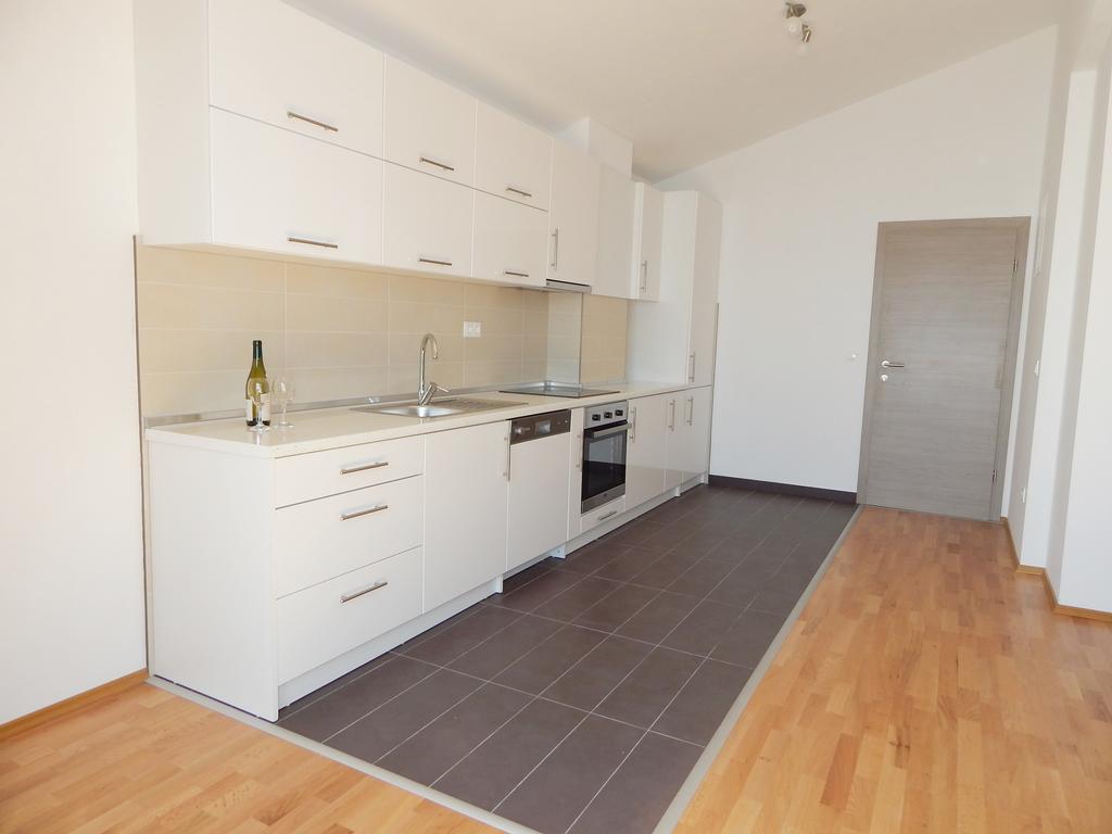פודסטראנה Apartments King מראה חיצוני תמונה